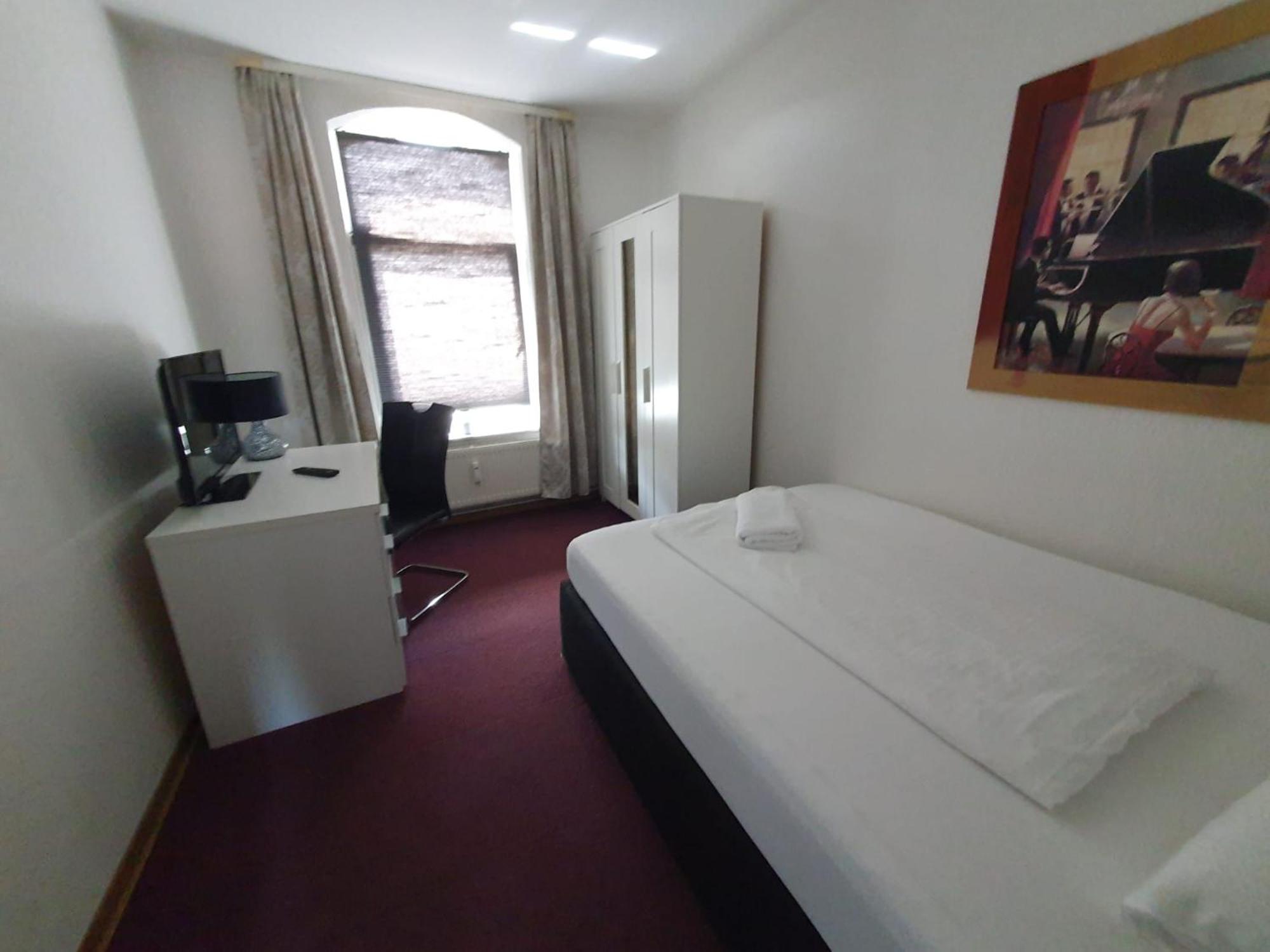 2 Hildesheimer Str.357,1.Og, 3 X Sz, Hannover Exterior photo